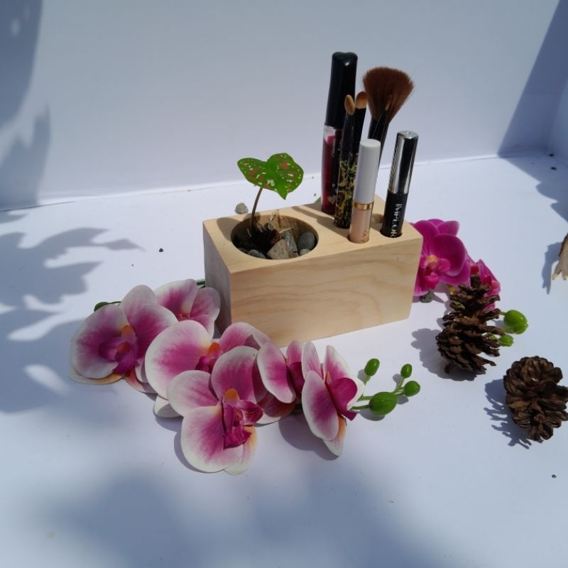 

Wood pen/ pencil stationery/tempat pencil/ tempat alat tulis kayu