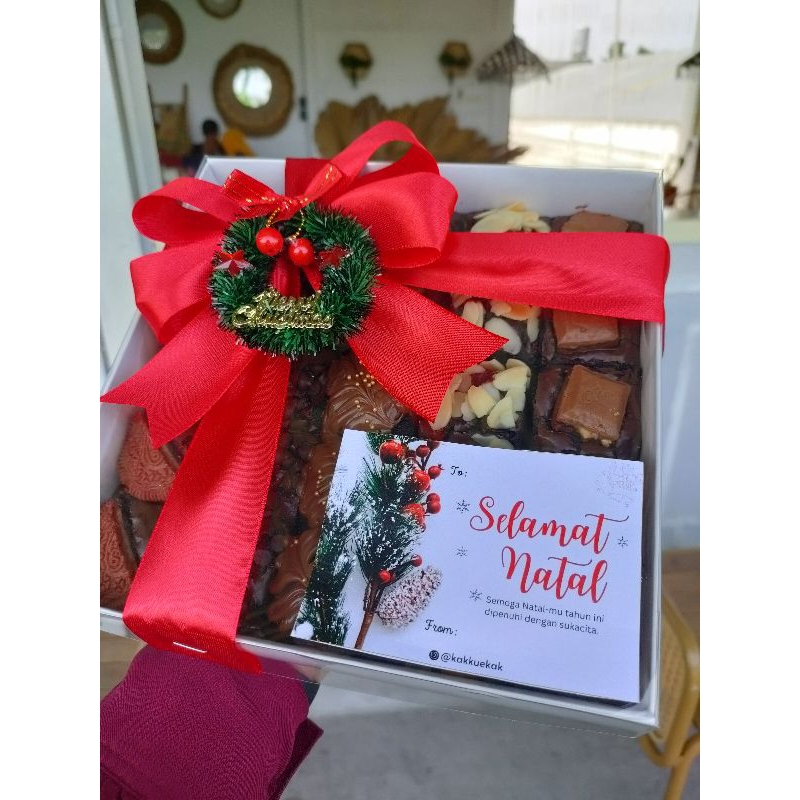 

Christmas Hampers/Hampers Natal/Bingkisan Natal