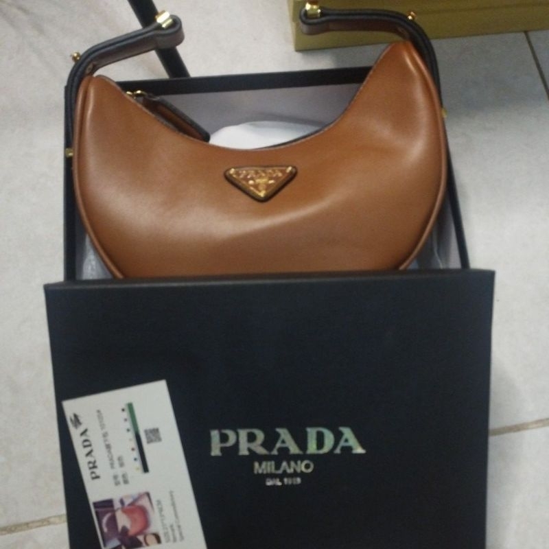 Tas Prada Sabit Box