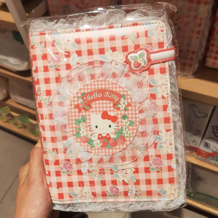 

Note Book Cover Tebal Hello Kitty x Miniso edisi Akhir Tahun