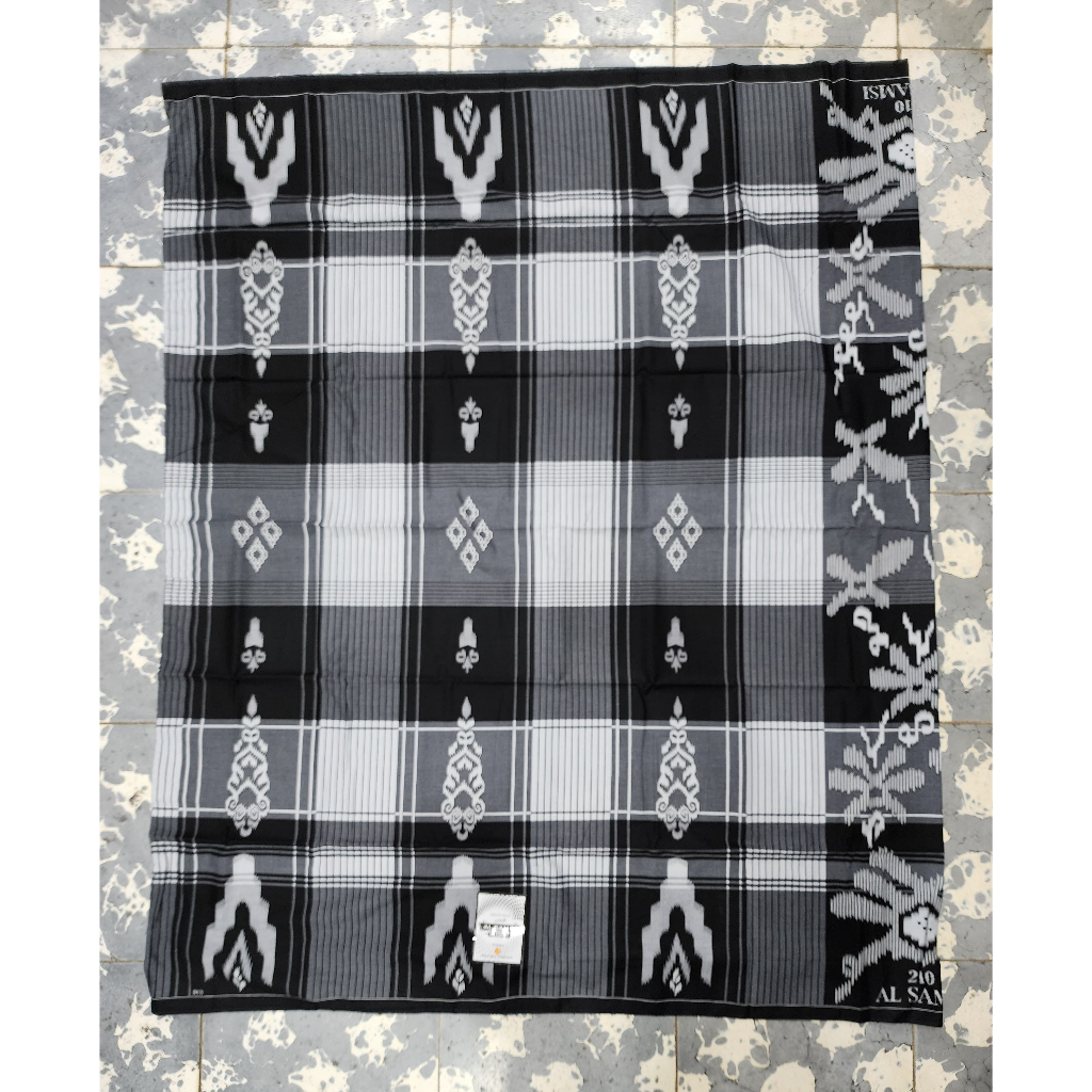 (HANYA GROSIR KODIAN) Sarung Tenun Al Samsi Motif Mix Black White Dewasa Sholat Shalat