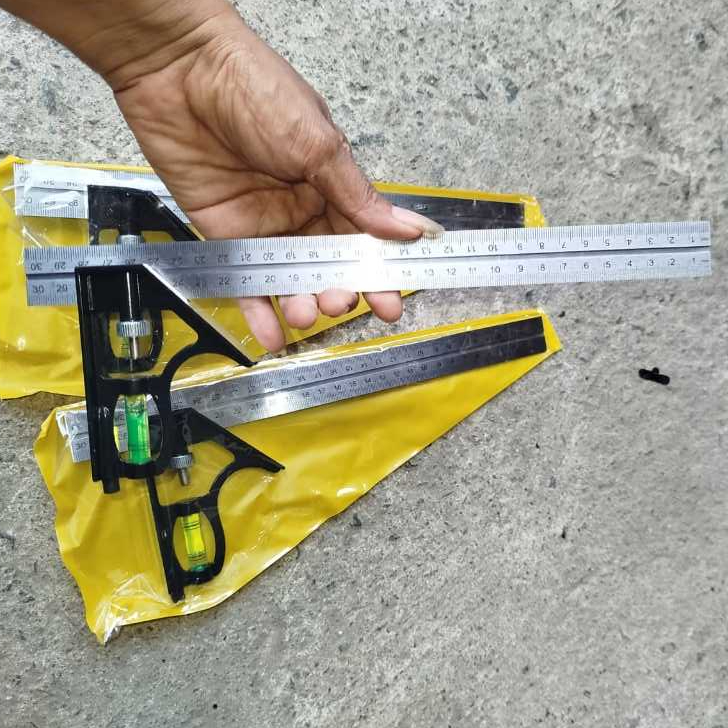 

HARGA GROSIR yukido Penggaris Siku Perkakas Tukang Multifungsi 0-300 mm Alat Ukur Waterpass Kombinasi Square Ruler Sudut set pertukangan