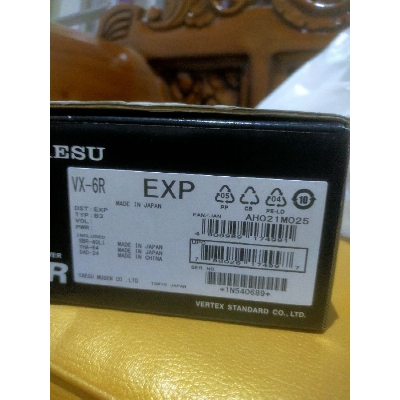 Yaesu vx6r Yaesu vx-6r