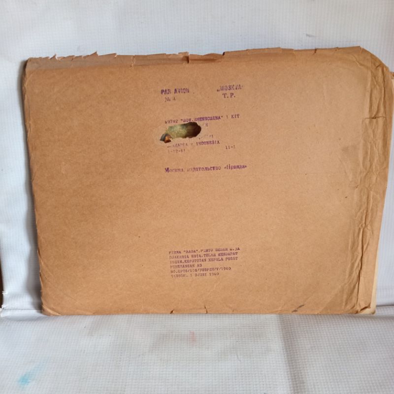 

LEMBARAN - LEMBARAN LUKISAN GAMBAR TEMPEL ISI 18 PISC