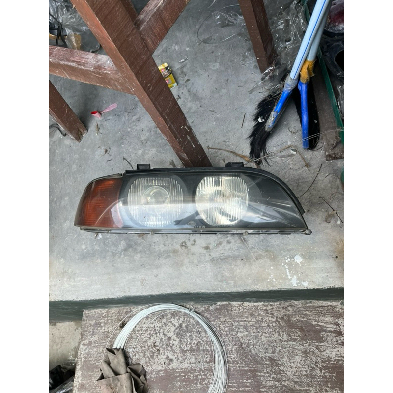 HEADLAMP BMW E39 528i ORIGINAL
