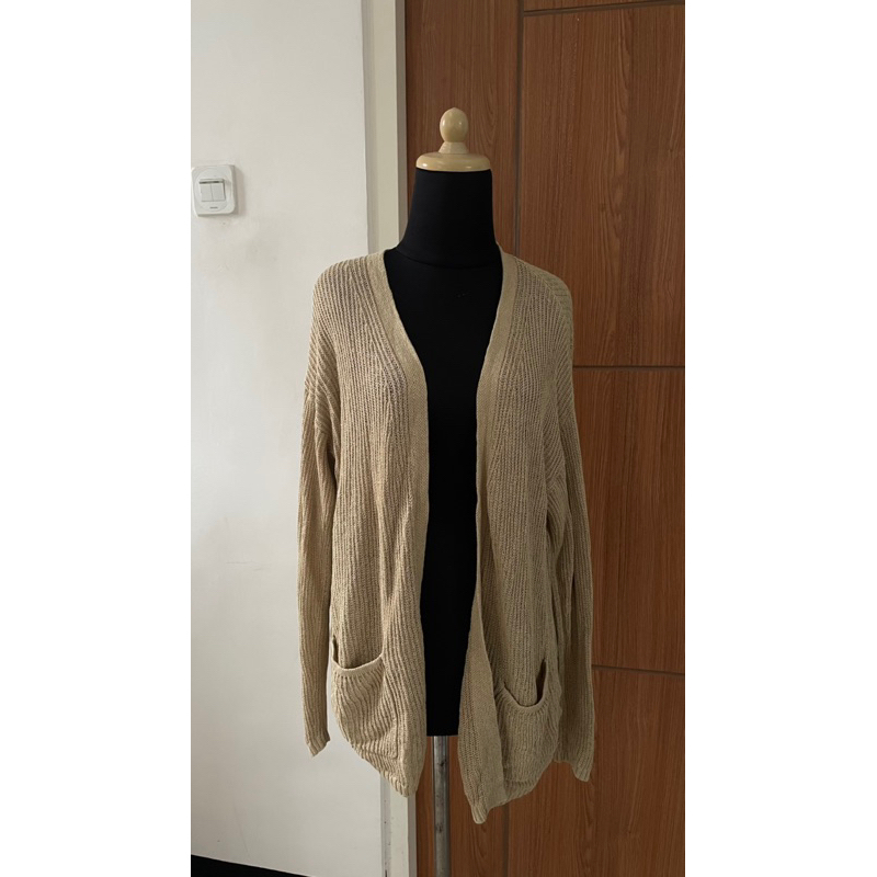 uniqlo cardigan rajut