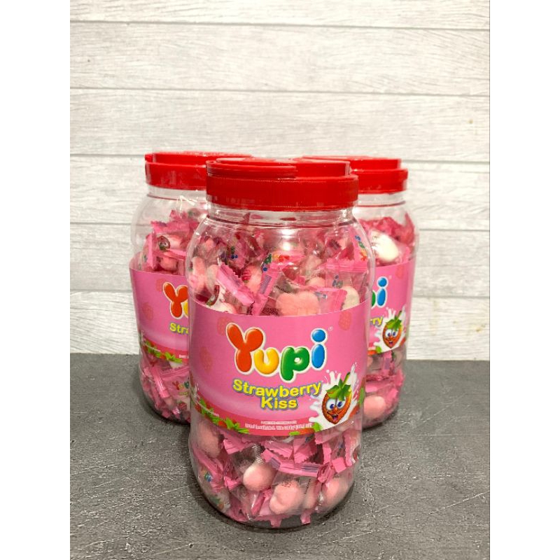 

YUPI TOPLES ISI -+135 PCS KEMASAN 300GR