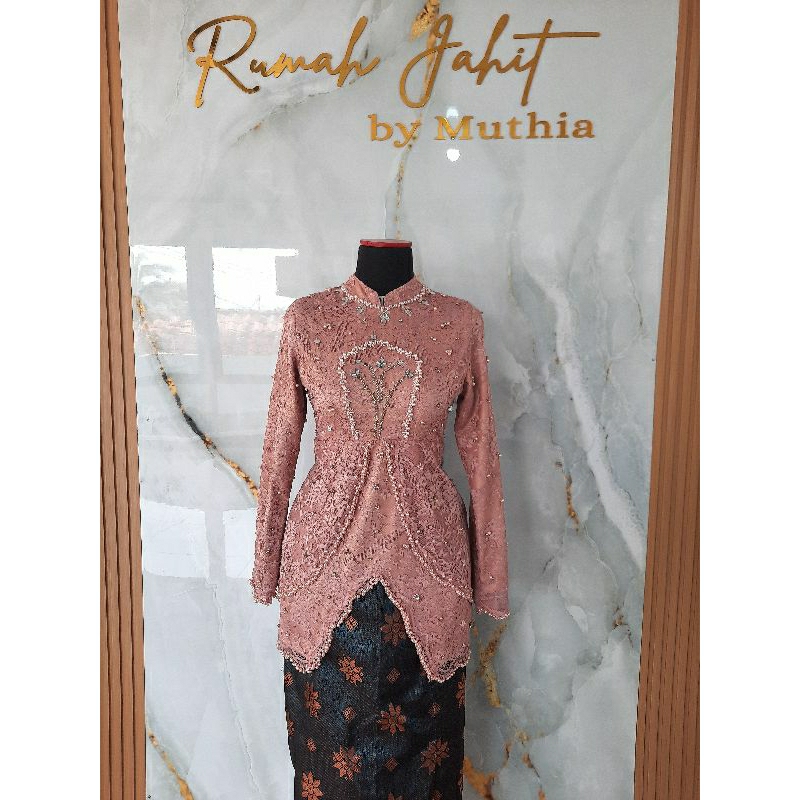 kebaya lamaran/wisuda/pesta soft pink