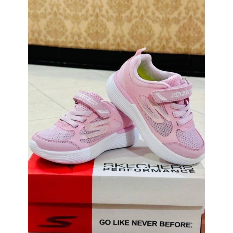 SEPATU SEKOLAH ANAK PEREMPUAN SKECHERS SOFT PINK PREMIUM