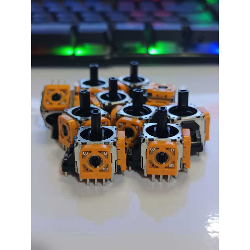 Analog Original Stik PS4 Orange