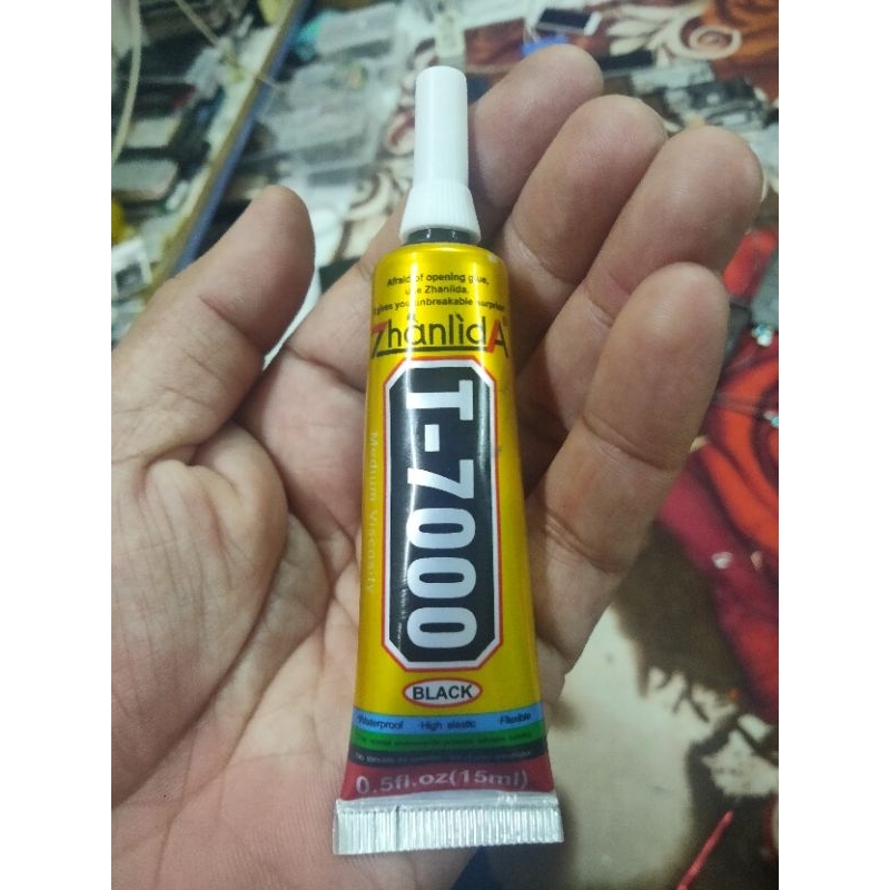 

Lem Lcd warna hitam