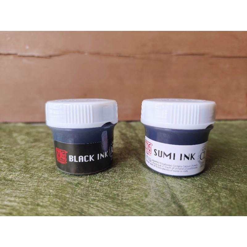 

ZIG Cartoonist SUMI INK 20m dan ZIG Cartoonist BLACK INK 20m |preloved watercolor