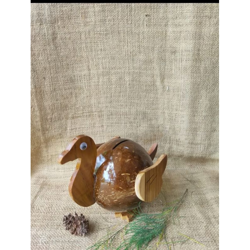 celengan batok kelapa