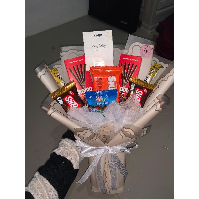 

buket snack [ free packing + sesuai gambar ]