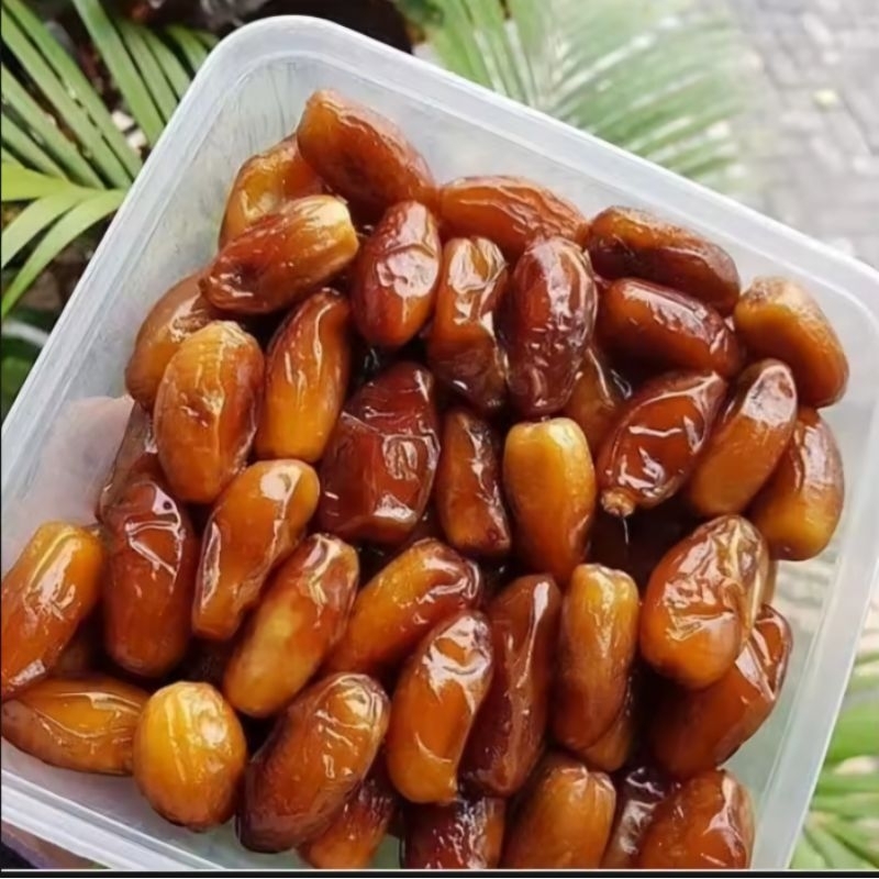 

Kurma Tunisia Madu Grade A 1kg Best Seller Kurma Tunisia Madu (non Tangkai) Grade A 1kg Best Seller