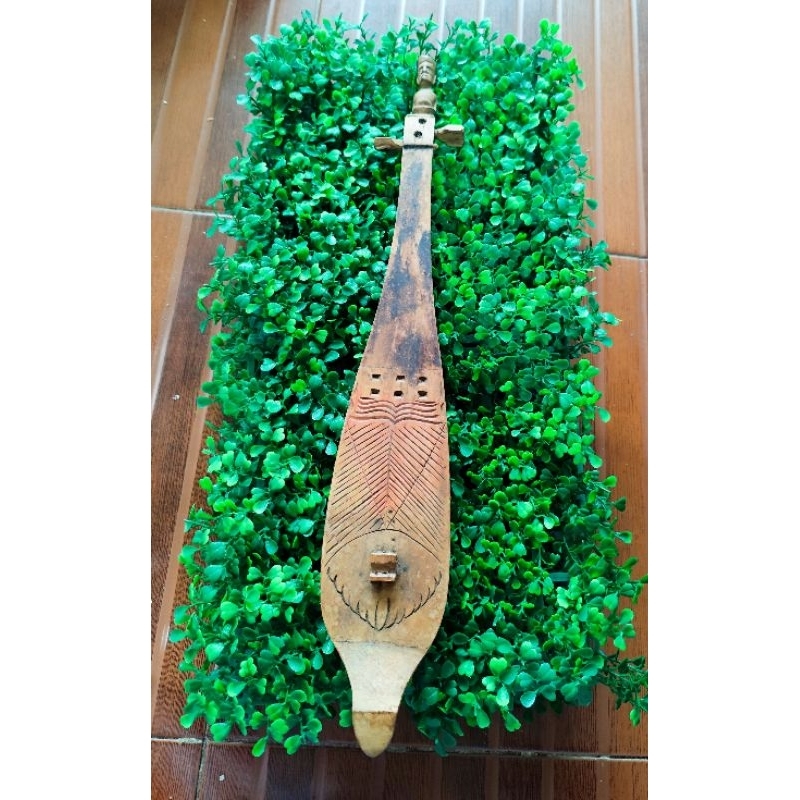Kecapi kuno Antik Batak Toba kayu tua Langka minus Tali senar hilang T:48cm