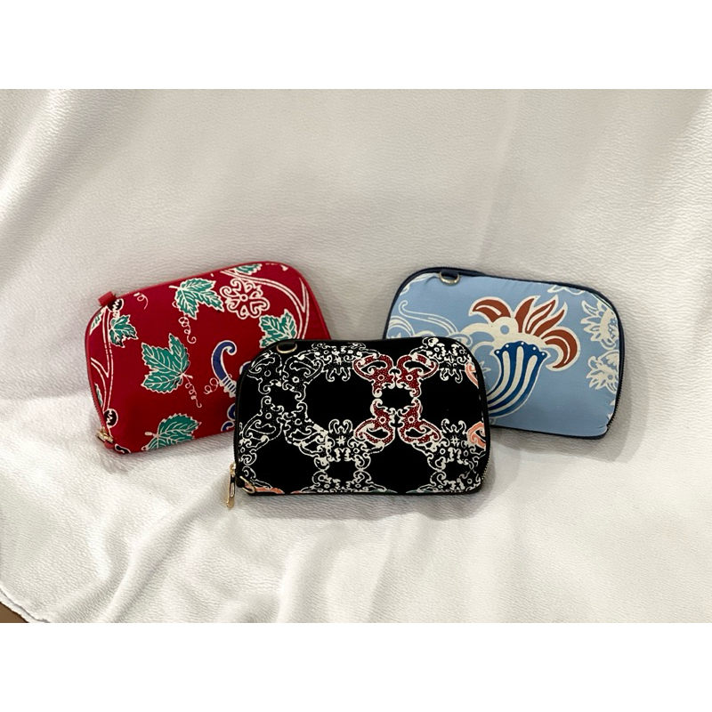 Tas Crossbody Kulit Kombinasi Batik Cap — Benang Bintik Marysa