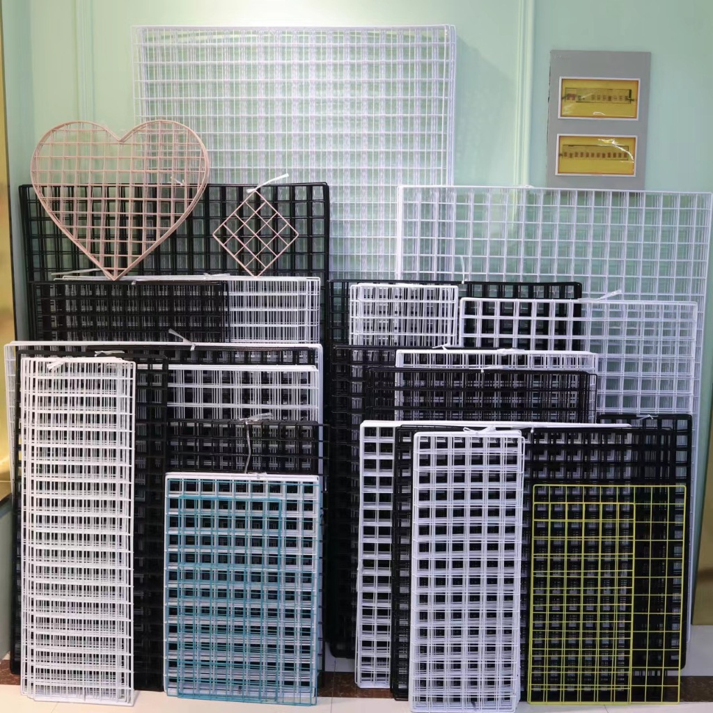 GRID WALL JARING RAM KAWAT BESI DINDING 95x45 CM / GANTUNGAN ACCESORIES DAN MASKER Kawat Ram 95 x 45