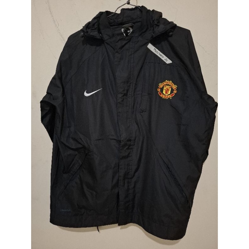 nike man united jacket