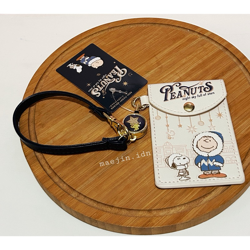 

SNOOPY PEANUTS WOODSTOCK Disneyland JAPAN Lanyard Gantungan Kunci Card Case Name Tag