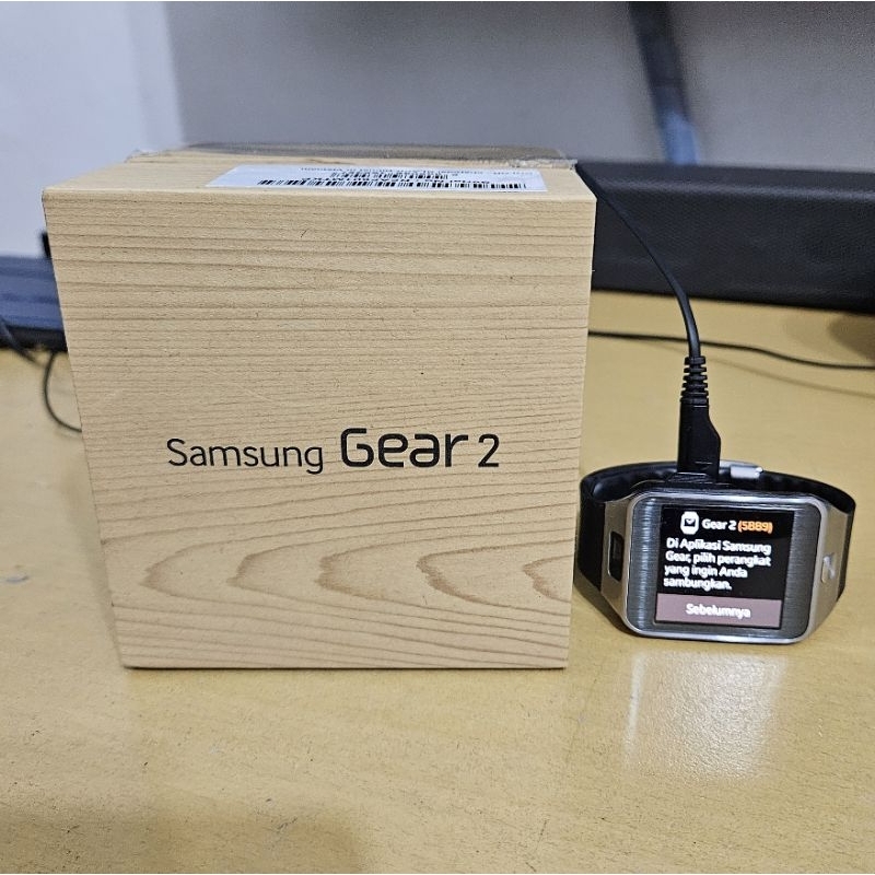 Jam Tangan Smart Watch Samsung Gear 2 + Camera (Second)