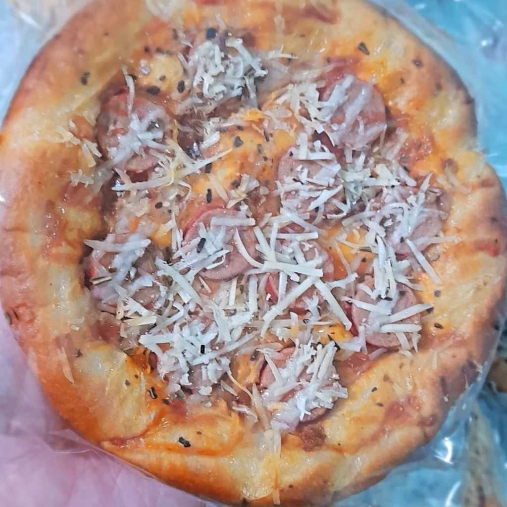 

ROTI PIZZA SOSIS SAPI MINI SIZE 15CM