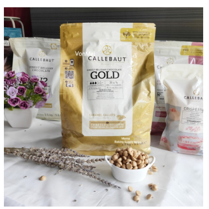 

CALLEBAUT Gold Chocolate Gold Callets Couverture 30.,4% 1 kg IMPORT Plus COOLER BAG