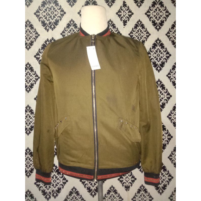 Jaket. wanita / zara