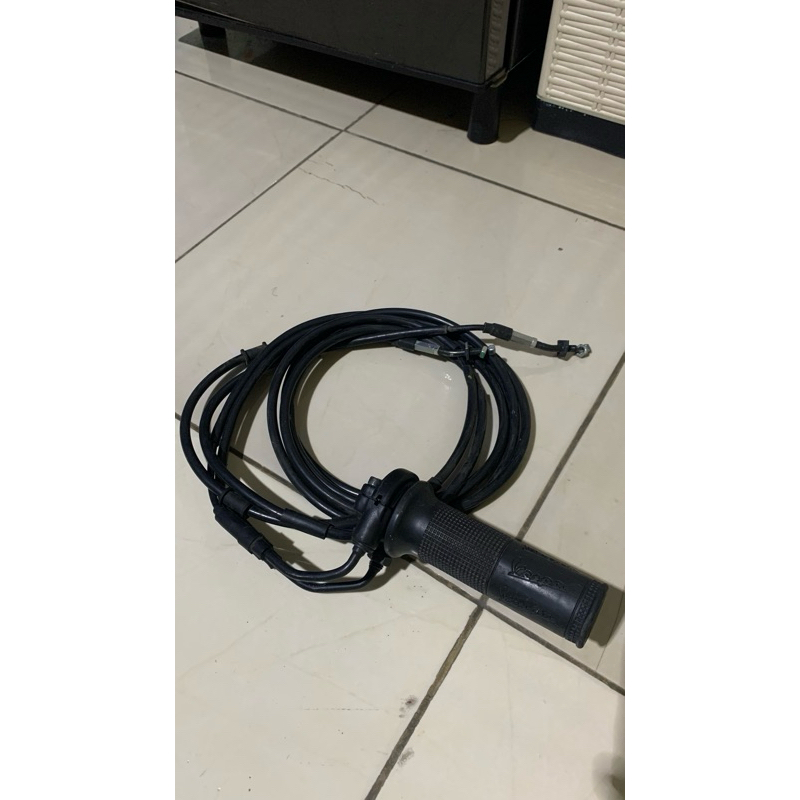 slongsong gas + kabel set open close vespa primavera/sprint
