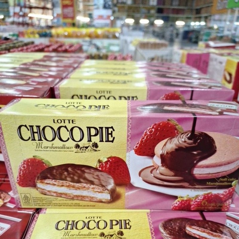 

LOTTE CHOCO PIE 156gram Strawberry