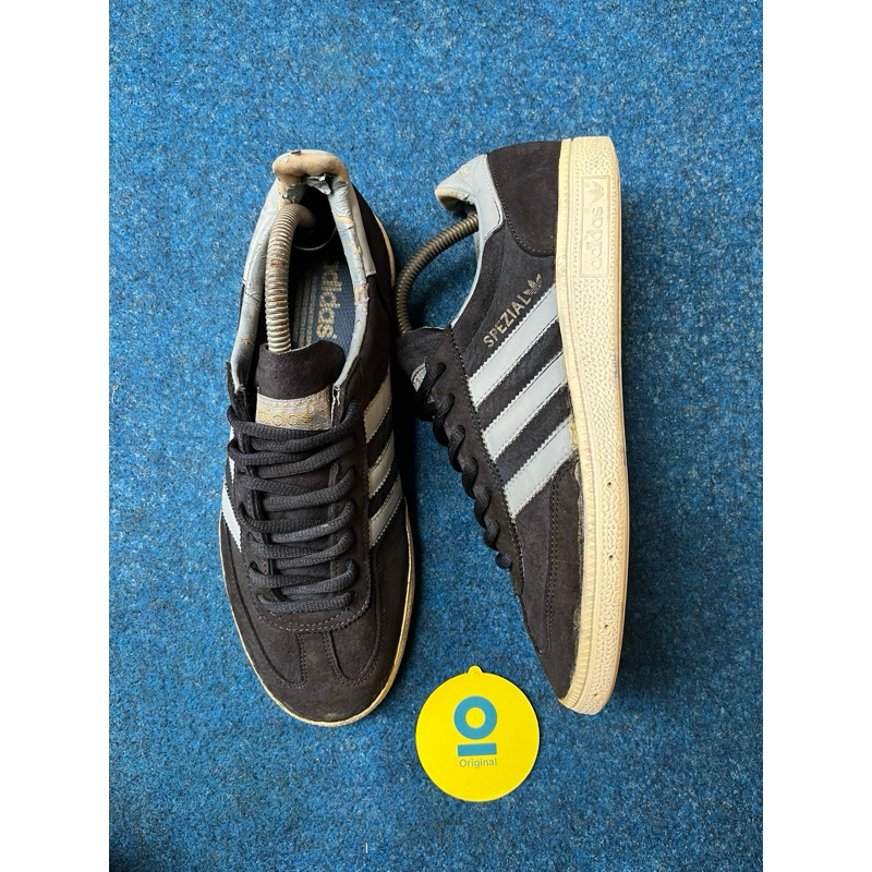 Sepatu Adidas Spezial navy second - size 41