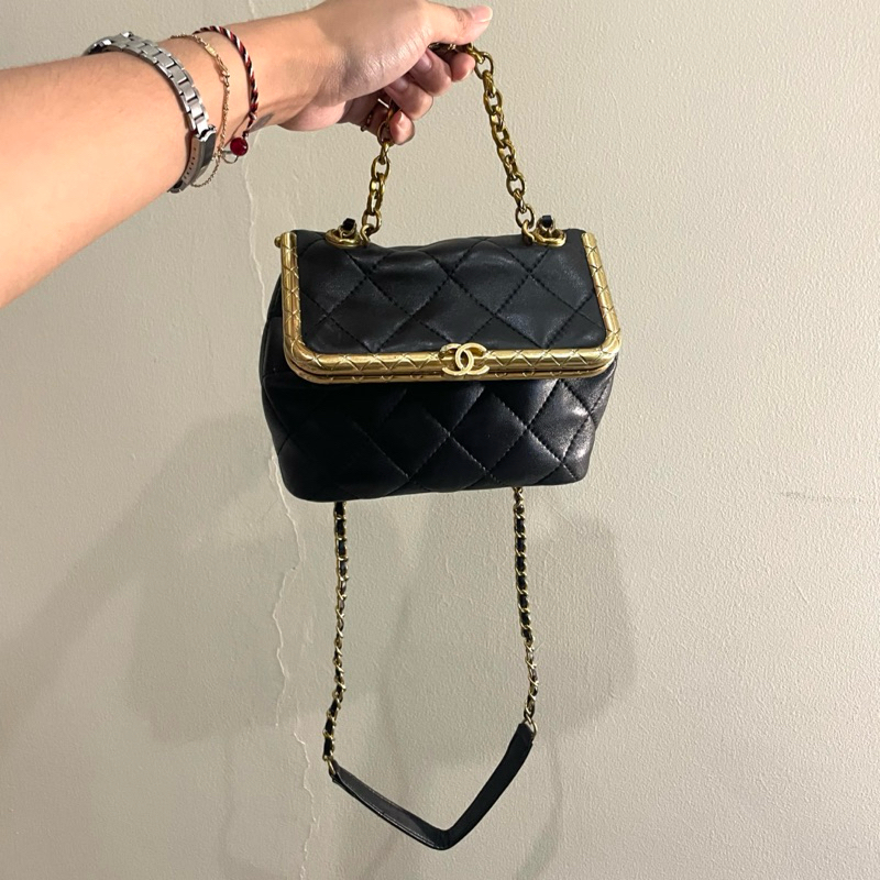 CHANEL VINTAGE RARE PRELOVED SECOND | AnabagsID