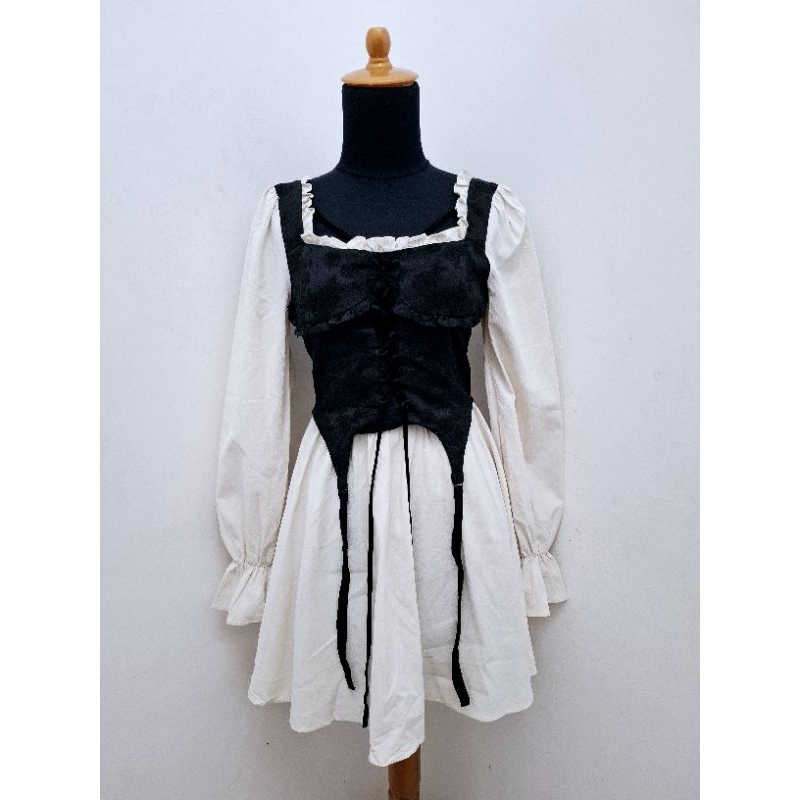 Lolita Dress Black and Cream