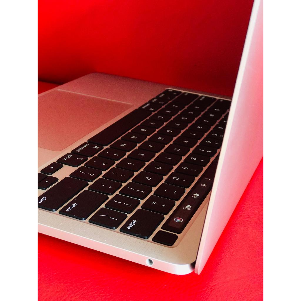 Macbook Pro Touchbar M1 2020