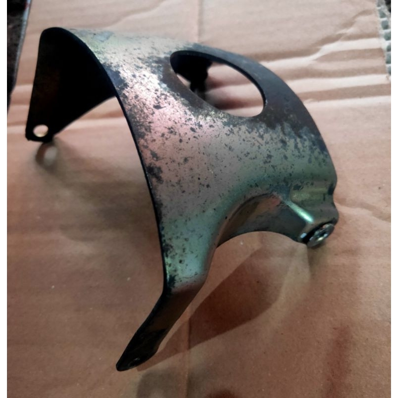 dudukan slebor spakbor breket slebor spakbor depan Tiger Revo tirev original