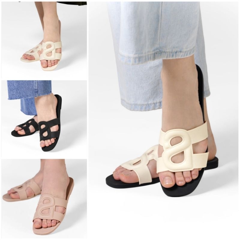 Buttonscarves Kefi Slide Sandal New & Preloved