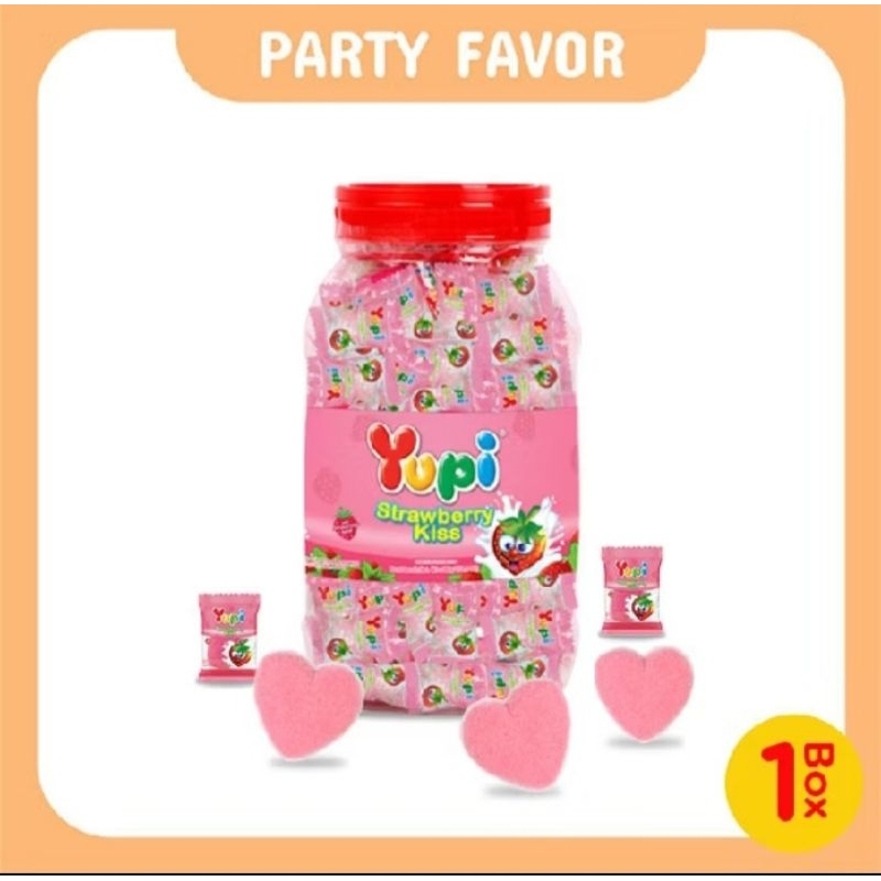 

Permen Yupi strawberry kiss toples 300g EXP2026