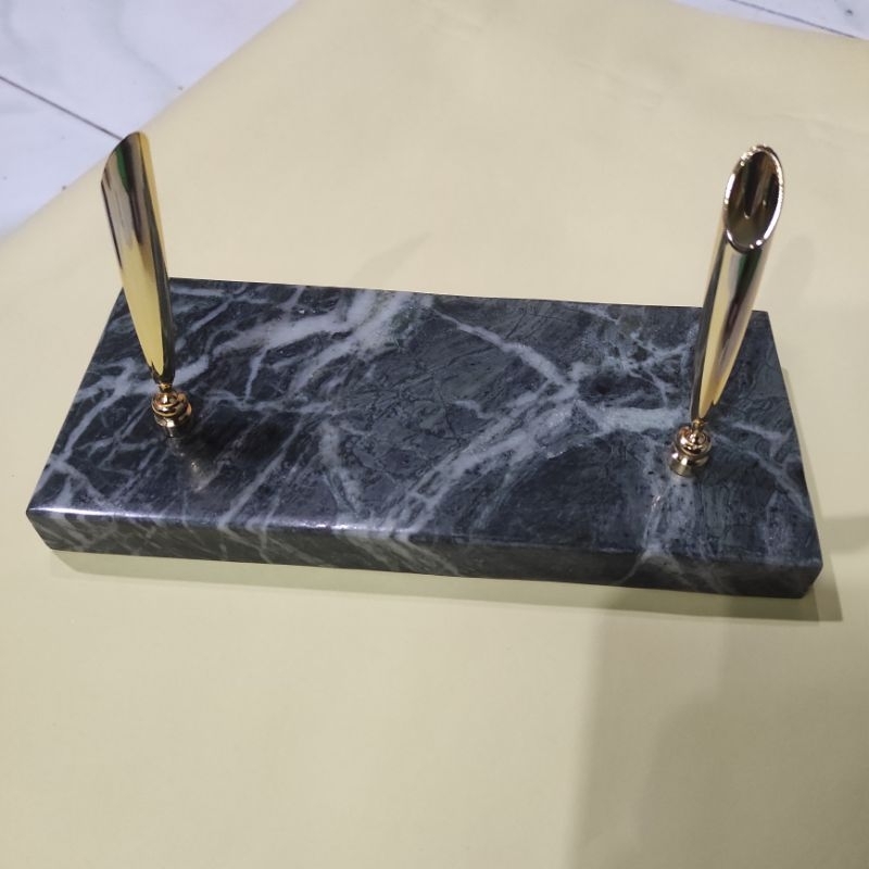 Tempat pena meja kantor hijau verde marmer marble