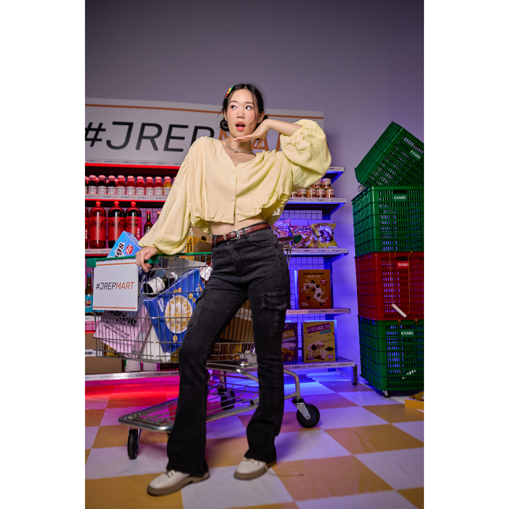 Ludin Loose Crop Linen Top