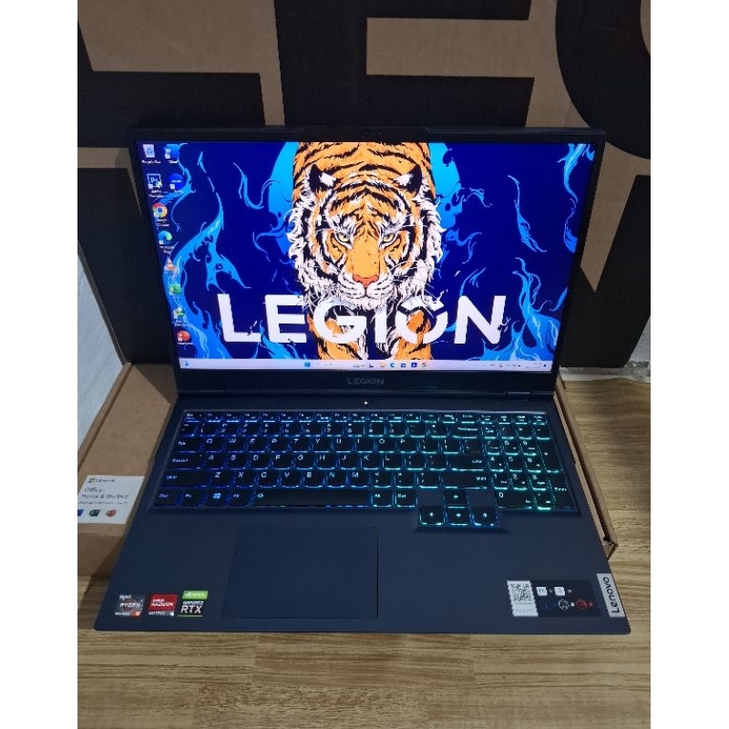 Laptop Gaming Lenovo legion 5 15ACH6Ryzen 5 5600H Rtx 3050 Ram 16 SSD 512
100% SRGB Garansi 2025