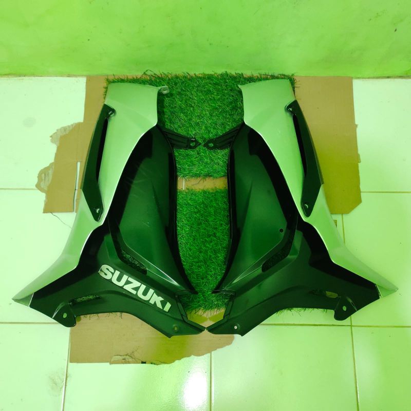 sayap tebeng suzuki smash titan silver hitam
