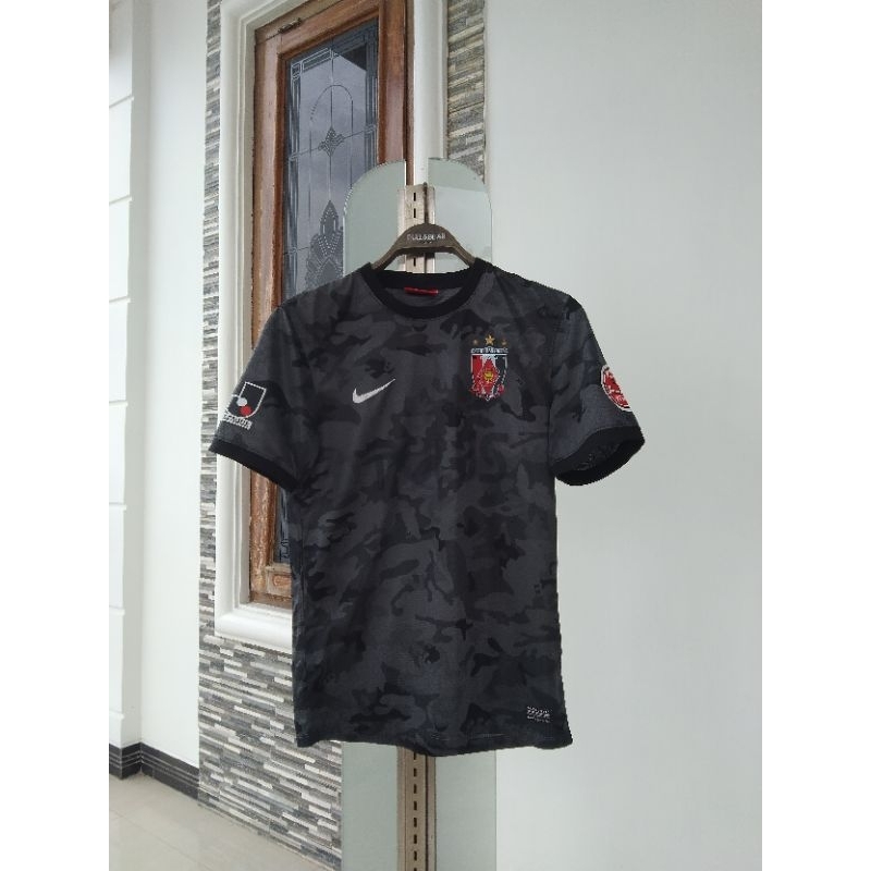 Jersey Urawa red diamonds 2014 original vintage rare ori second thrift Nike classic jleague