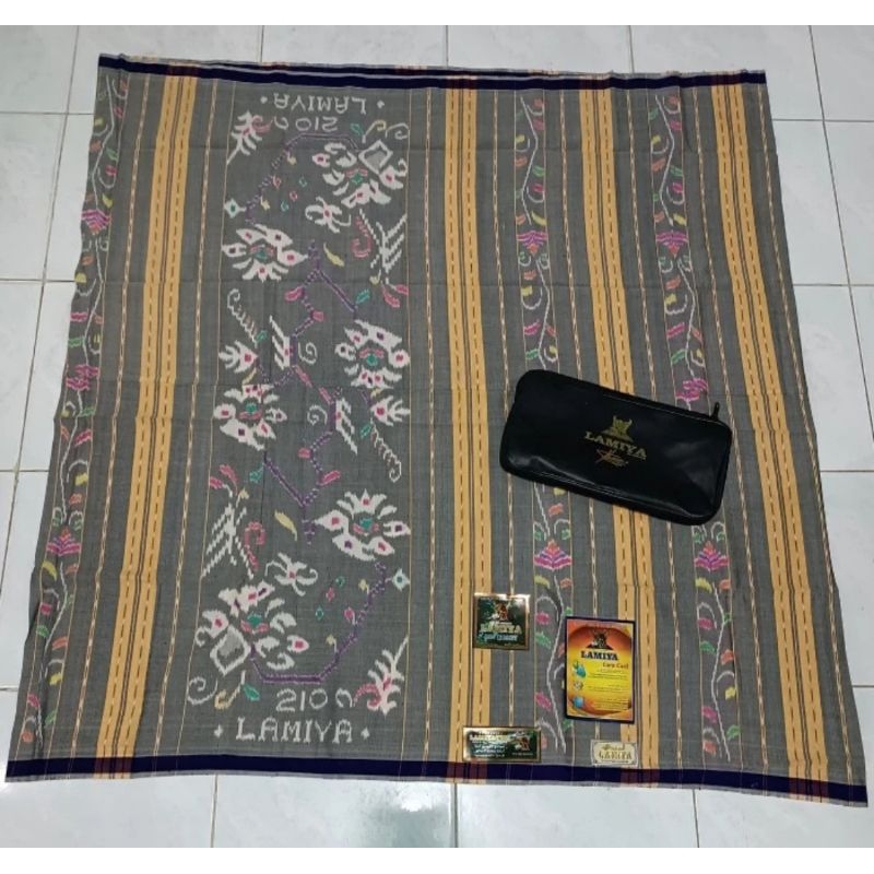 SARUNG LAMIYA BAHAN MESRES SUTRA BAHAN ADEM NYAMAN DIPAKAI Jahitan Tengah