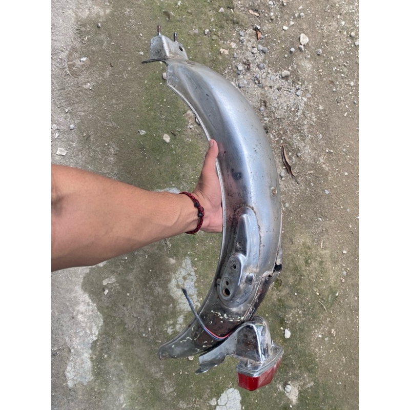 slebor/spakbor belakang cb 125 japan