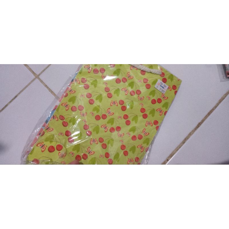 

Tas kertas motif