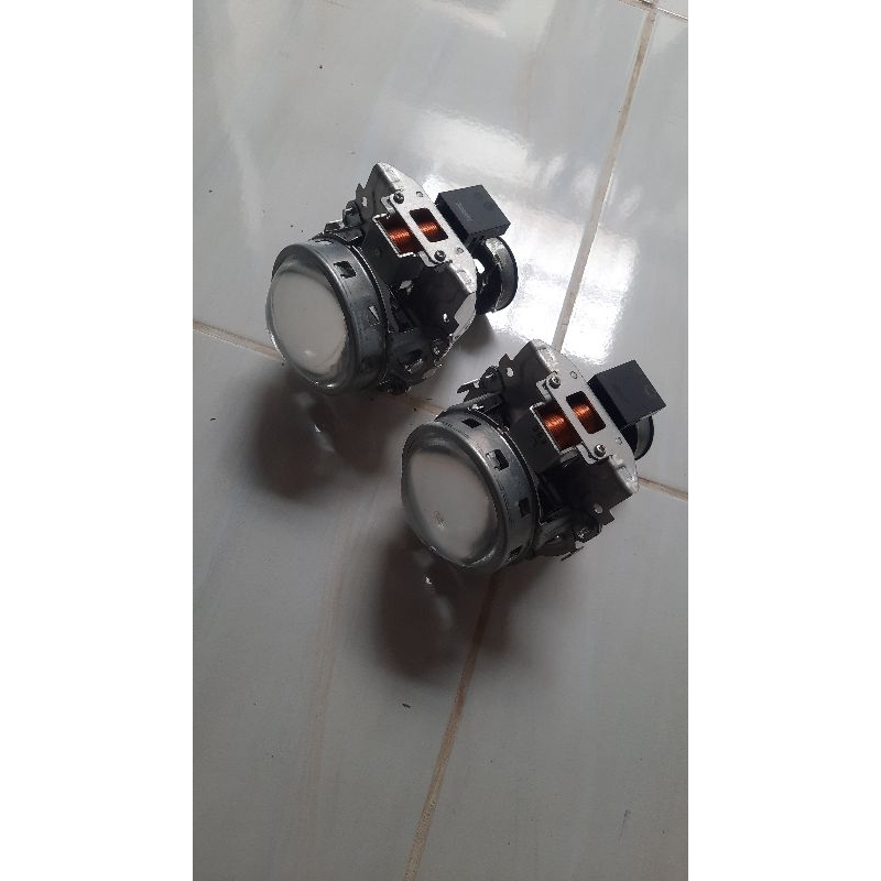 headlamp projector ori yaris lele bekas