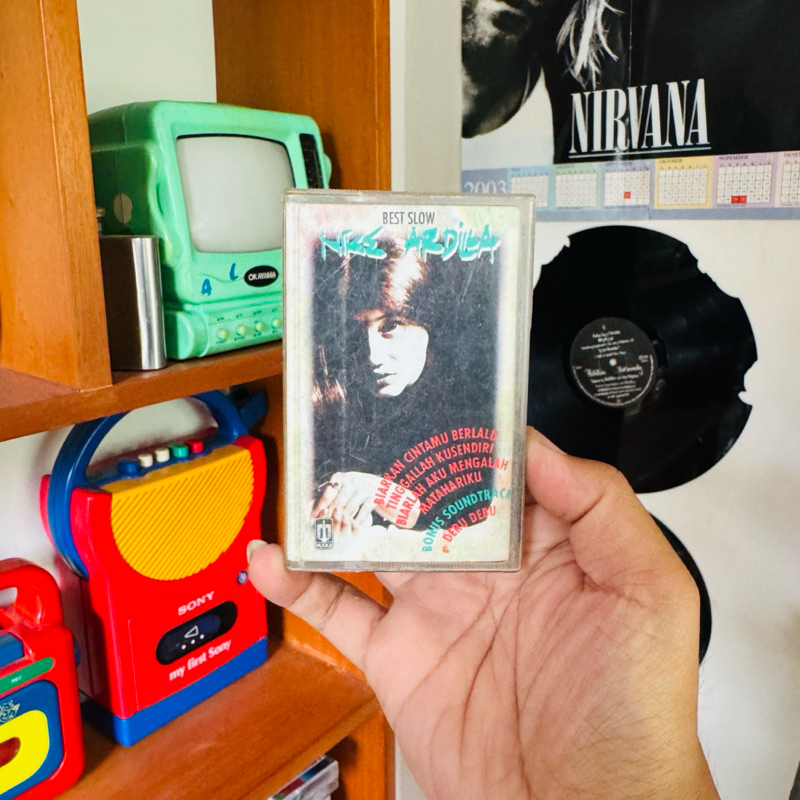 Kaset Pita /Tape The Best Slow Nike Ardila Original 100% Berfungsi/Tested