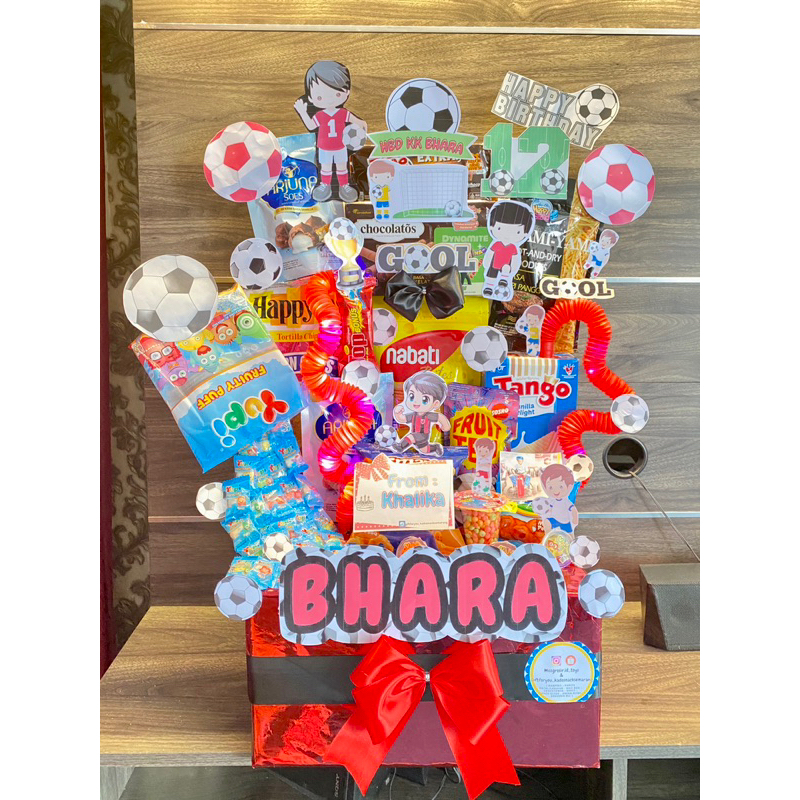 

Ready Snacktower instan parcel besar Mading jajan kue snack kado ulang tahun anak hampers murahh