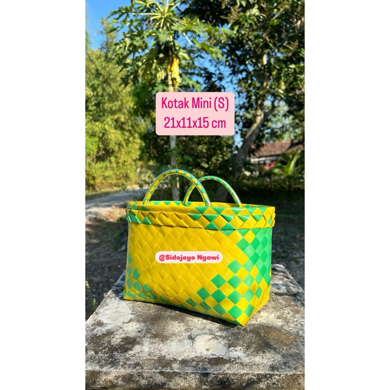 

Tas Anyaman Kotak Unyil (S) untuk sembako souvenir acara ulang tahun hajatan dll
