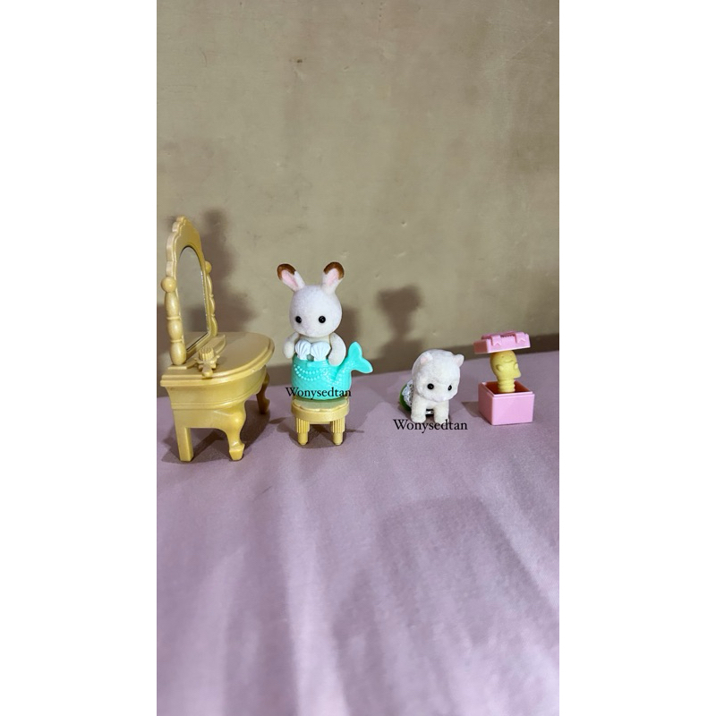 Slyvanian Famillies Mermaid Bunny Lamb